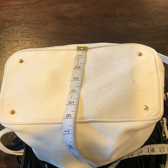 MyChoice Genuine Leather Fringe Bucket Purse. Made in Italy! - Picture 7 of 17